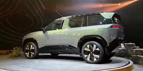 tata sierra top model price in delhi