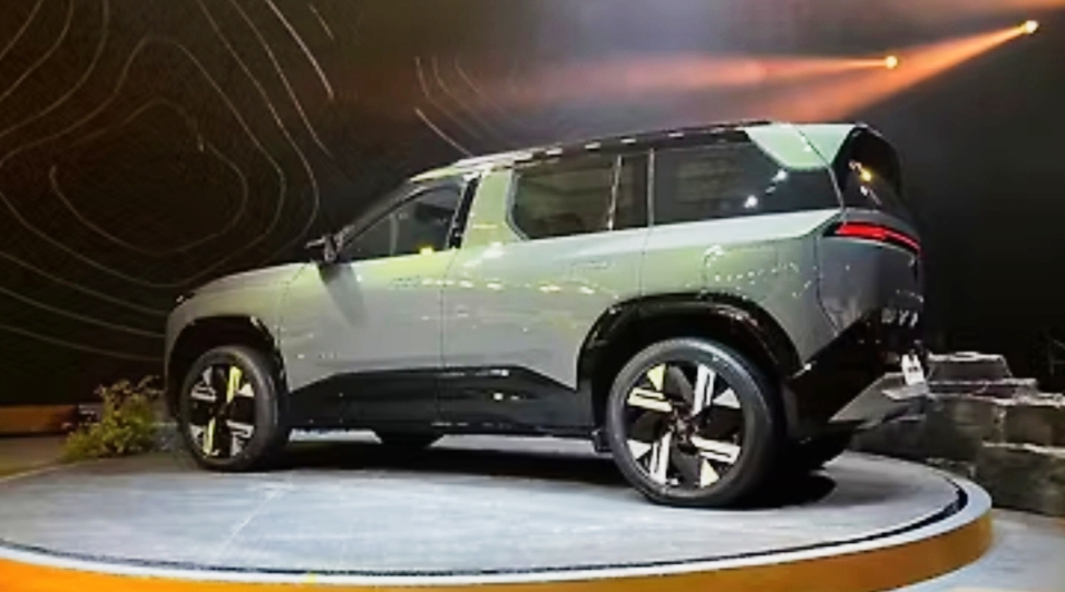 tata sierra top model price in delhi