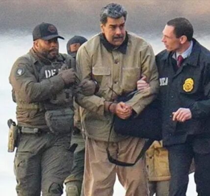 अमेरिका ने 2026 में वेनेजुएला पर बम क्यों गिराया letest news update