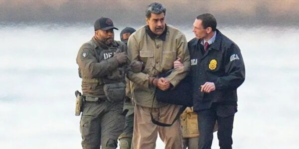 अमेरिका ने 2026 में वेनेजुएला पर बम क्यों गिराया letest news update